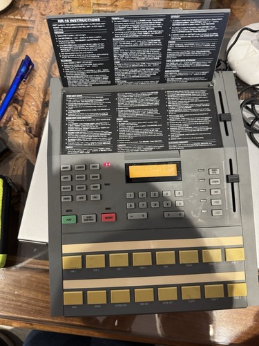 Alesis vintage drum - hr-16,
